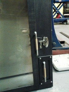 AVSLUTAD, Keramisk Glas dörr för öppen spis. täta för rök in i huset