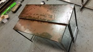AVSLUTAD, Dubbla bord i rostad Corten plåt